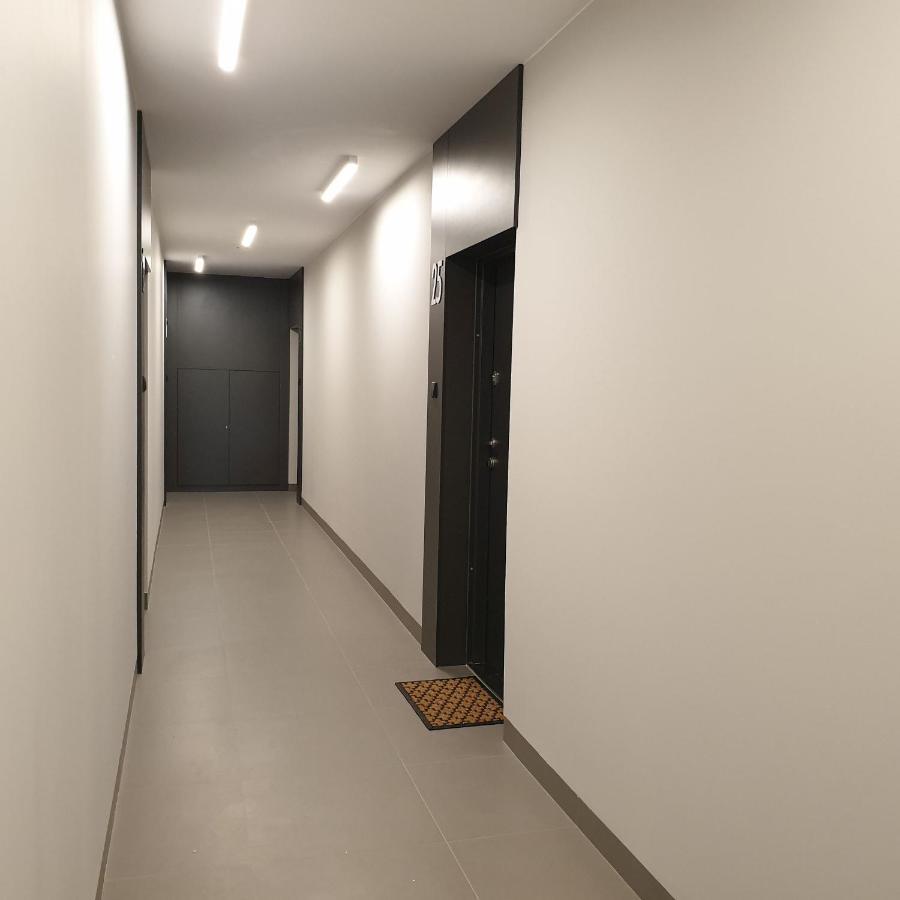 Q Apart Gold- Klimatyzowany 3 Pokojowy Apartament Przy Manufakturze Z Garazem Gratis, Fv Лодз Екстериор снимка
