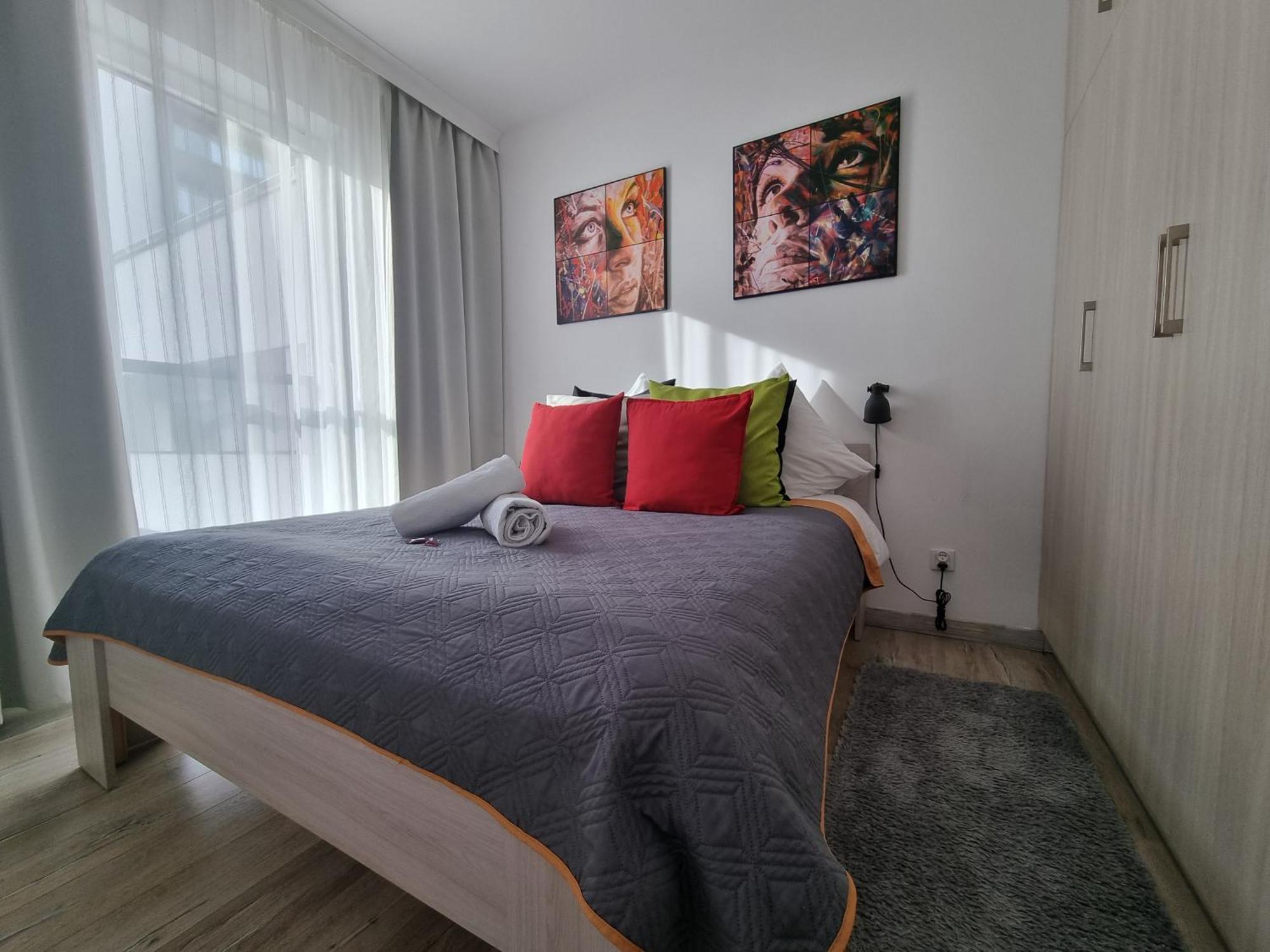Q Apart Gold- Klimatyzowany 3 Pokojowy Apartament Przy Manufakturze Z Garazem Gratis, Fv Лодз Екстериор снимка
